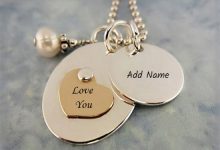 Write name on gold necklace 220x150 - Cinderella animated gif